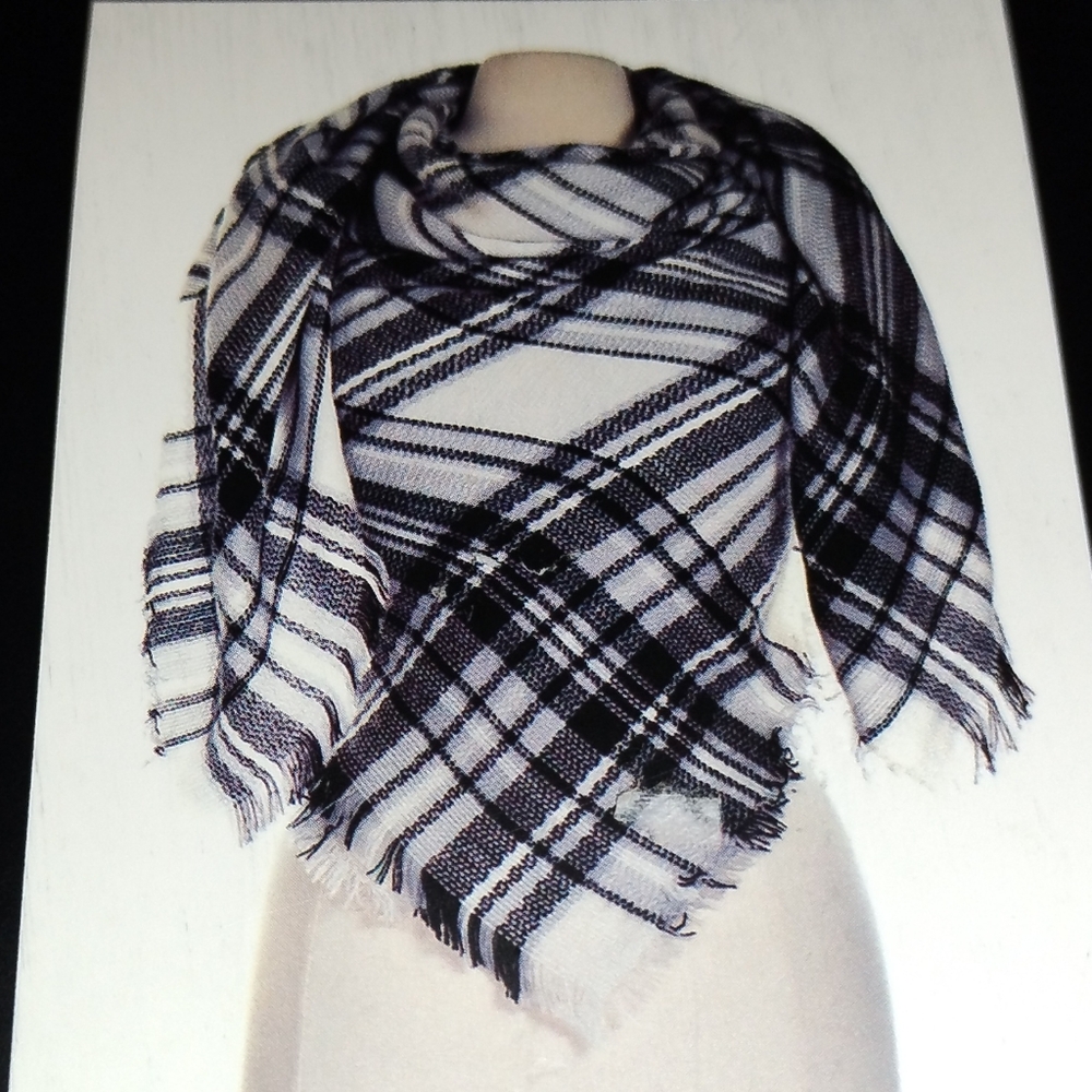 Charlotte Daniel Blanket Scarf